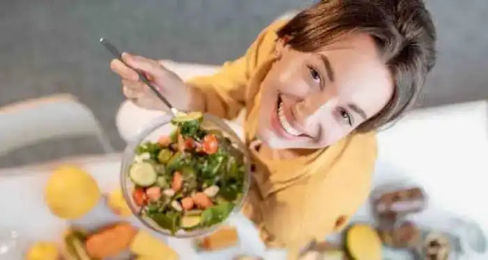 همه چیز درباره تغذیه پریود؛ چه بخوریم و چه نخوریم؟