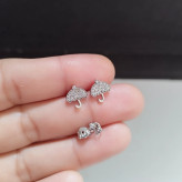 گوشواره نقره زنانه میخی عیار 925 طرح چتر جواهری رنگ نقره ای