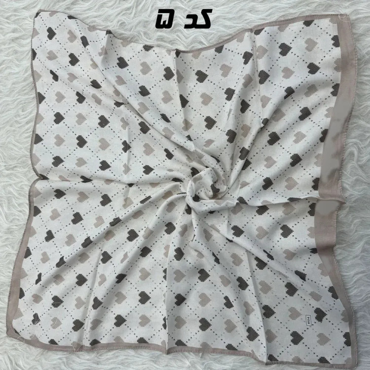 مینی اسکارف کرمی نخ قواره 65x65 سانتیمتر مناسب استفاده روزمره بدون آبرفت و رنگ رفت