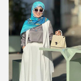 روسری نخی کاستوم طرح اطلس قواره 110 دور دوخت