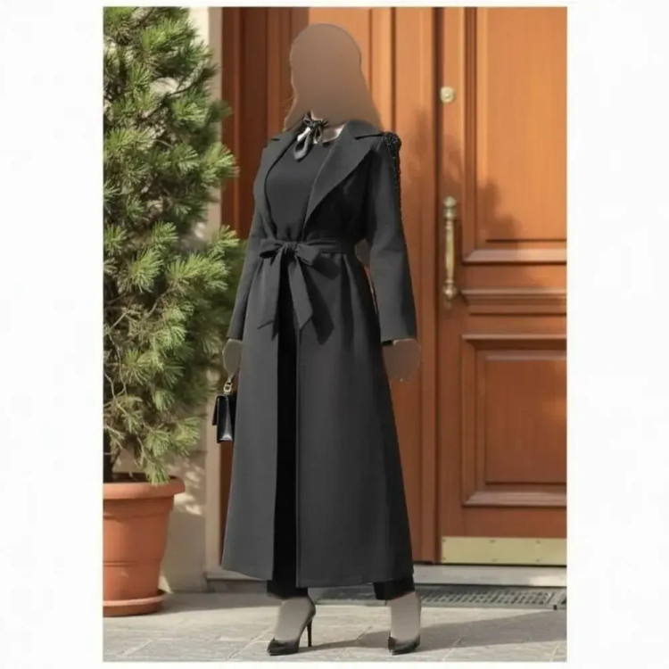 مانتو ماکسی بلند مشکی جنس بزیاق کره ای اعلا دوخت مزونی سایز یک و دو