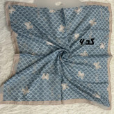 مینی اسکارف آبی نخ طرحبندی قواره 65×65 مناسب استفاده روزمره