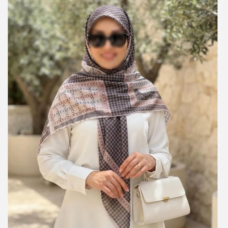 روسری نخ کاستوم طرح منو قواره بزرگ 140 سانتیمتر