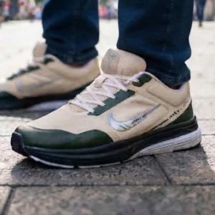 کفش کتانی اسپرت نایک هوکا زیره گورتکس سایز 44