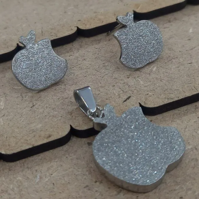 نیم ست استیل زنانه طرح اپل رنگ نقره ای ضد حساسیت بدون زنجیر