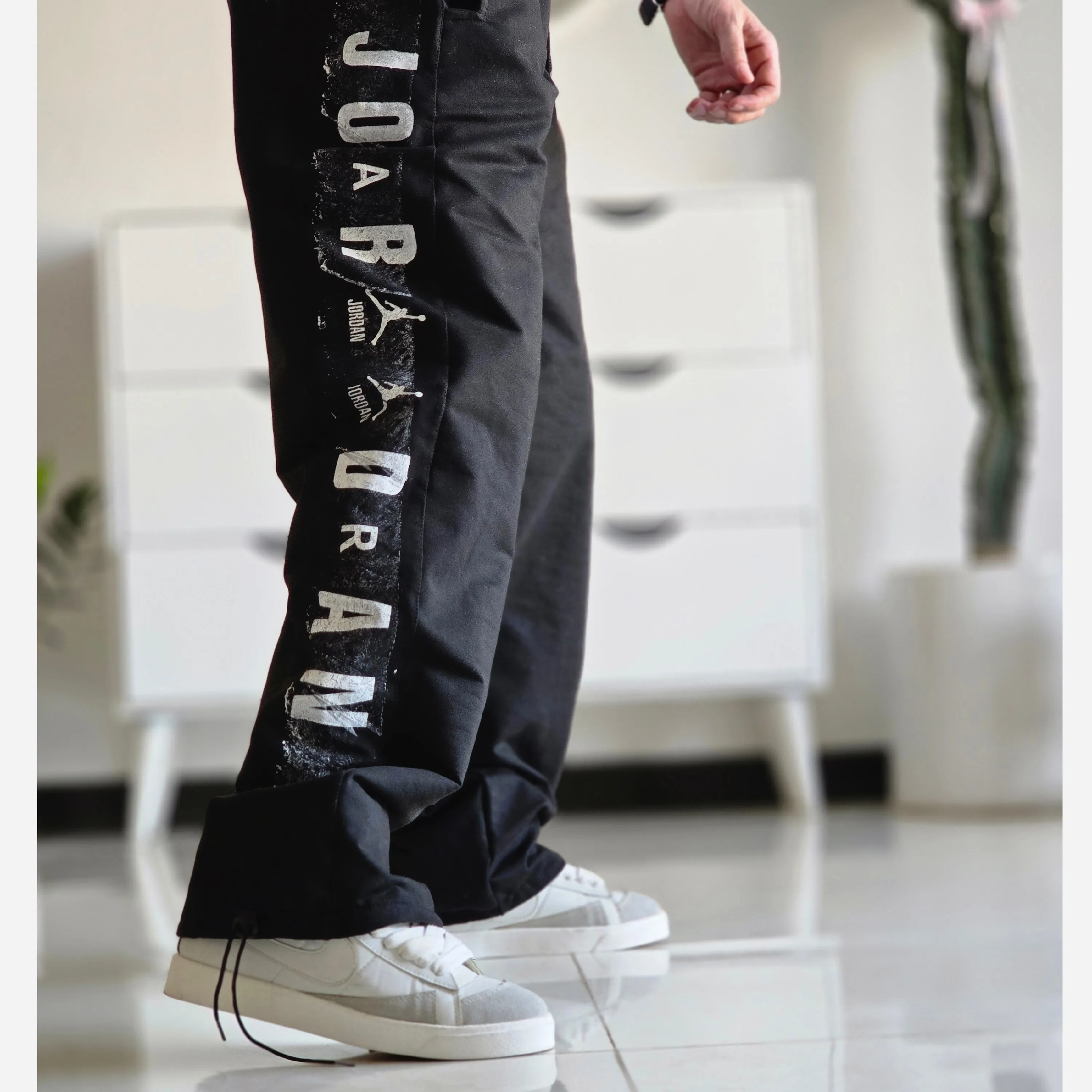 شلوار اسلش بگ جردن دمپا گت دار رنگ مشکی پارچه گلکسی اسپان سایز XXL XXXL