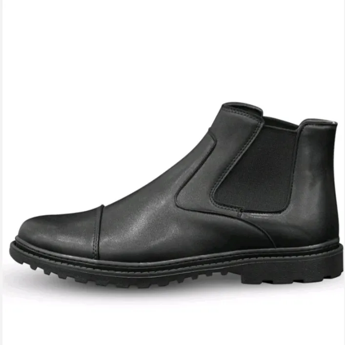 نیم بوت مردانه رویه چرم درجه یک دوردوخت سبک و راحت سایز 40 تا 44