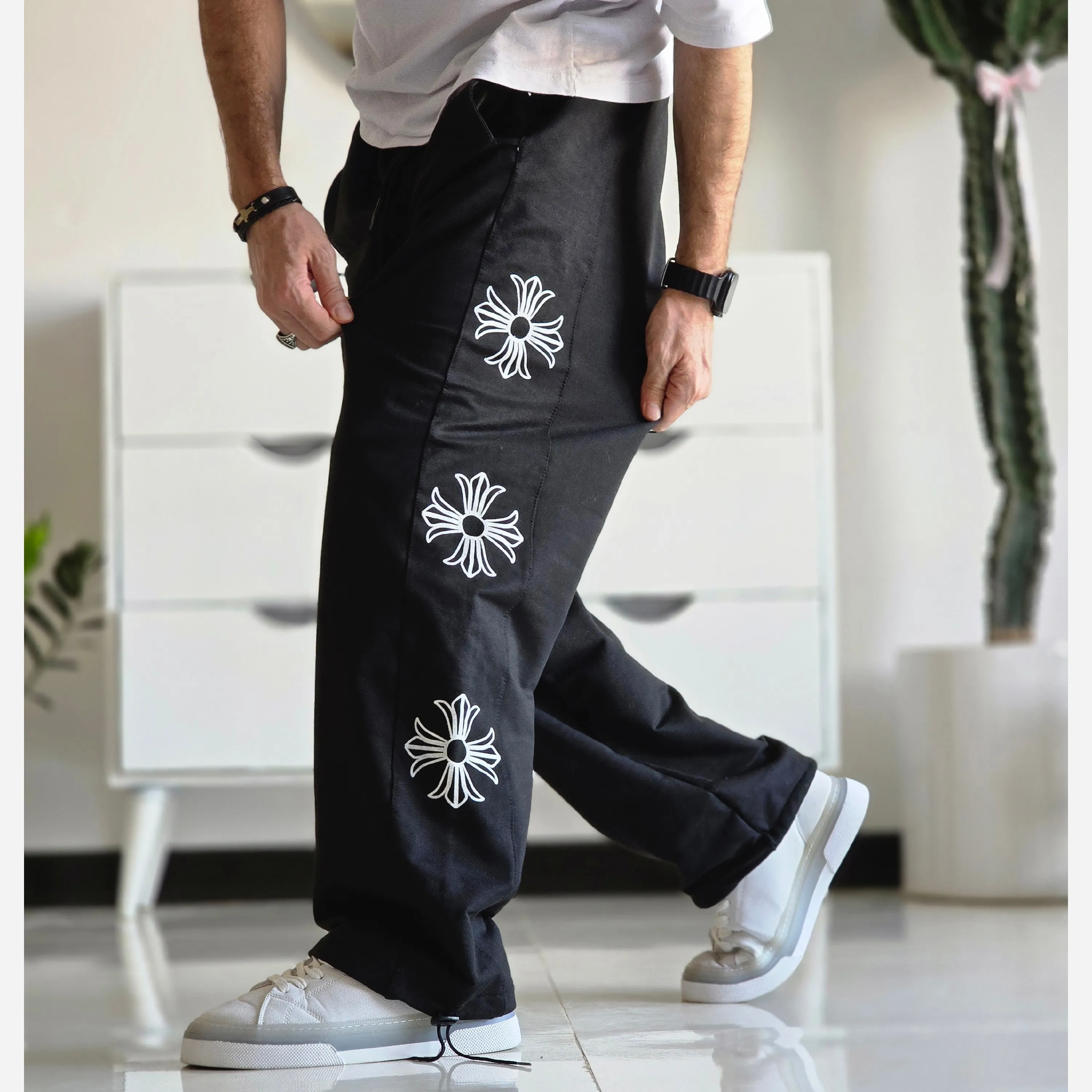 شلوار اسلش بگ کروم هارتز رنگ مشکی جنس گلکسی اسپان سایز XXL و XXXL