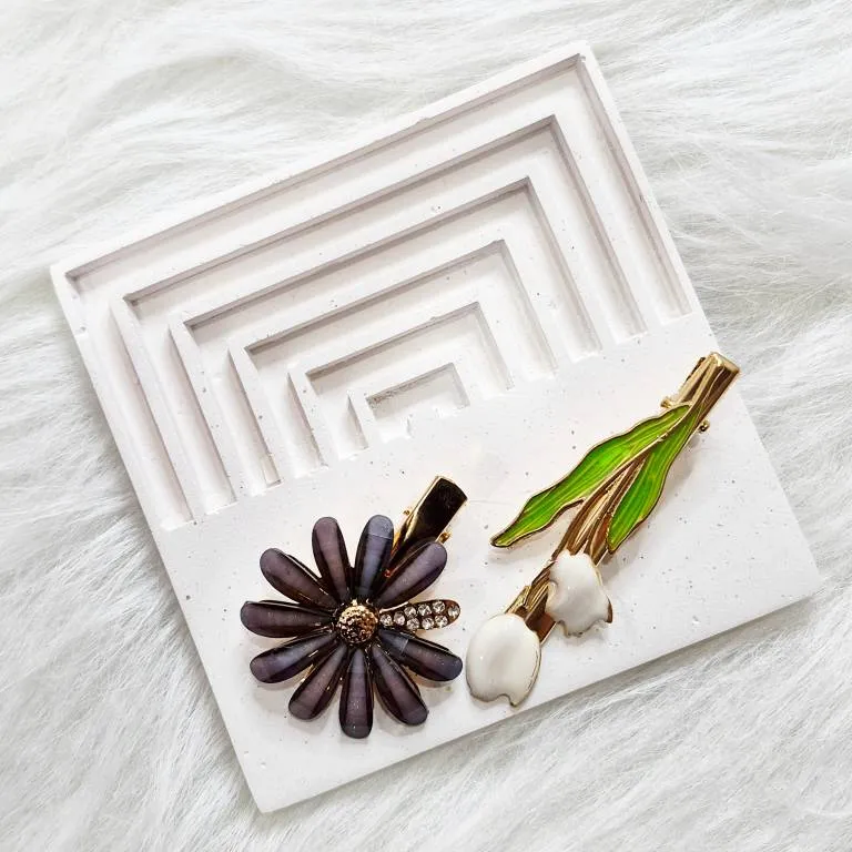گیره مو وارداتی بسته 2 عددی طرح بابونه و لاله