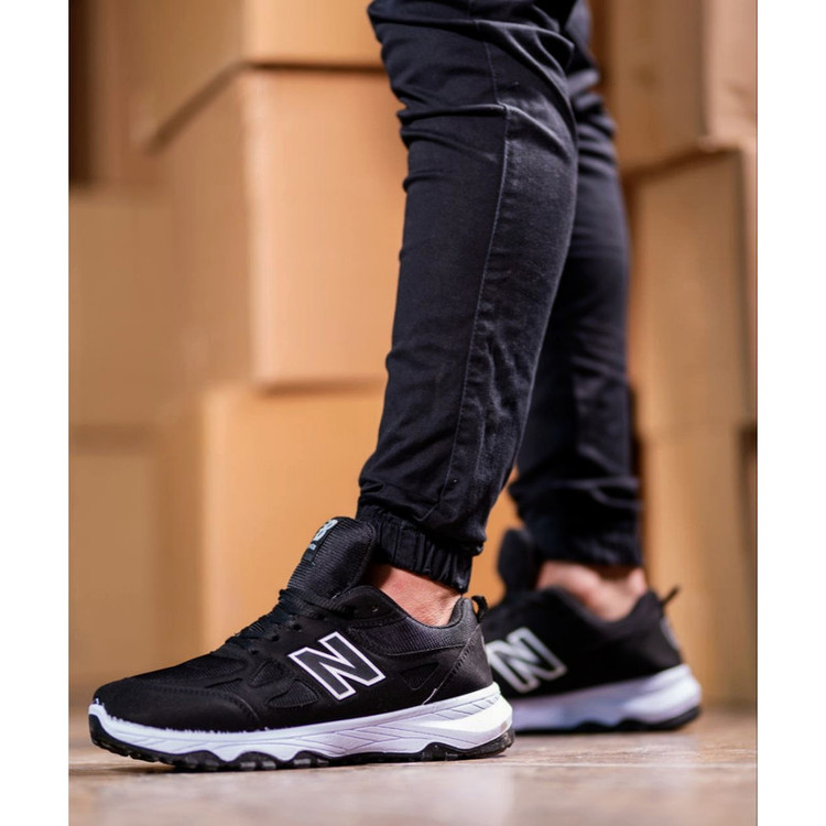 کفش پیادهروی مدل NB 623