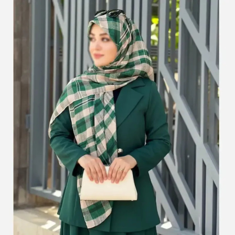 روسری نخی کاستوم طرح آسنات برند سی تو قواره 140