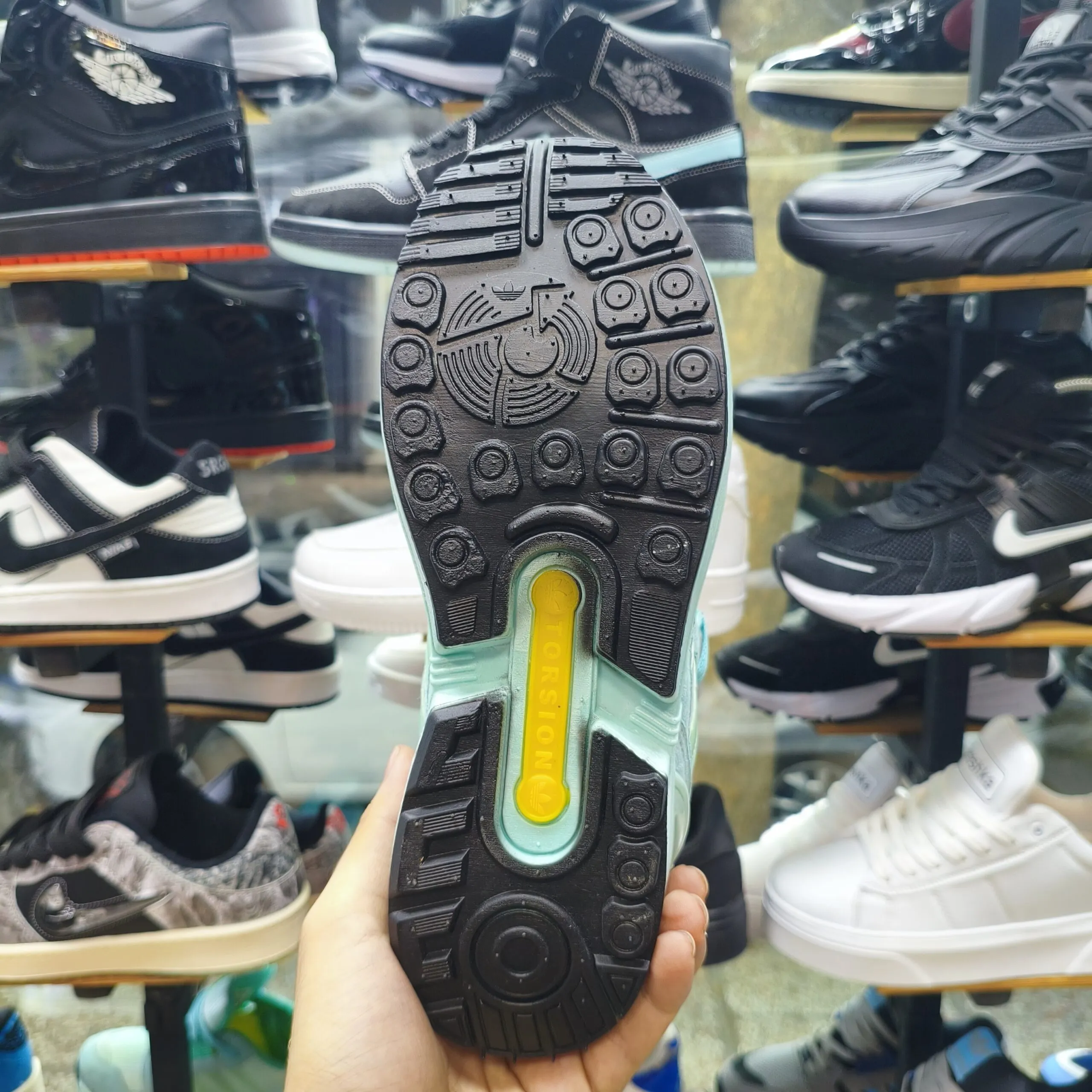 کتونی آدیداس ZX 8000 آبی مردانه