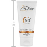 ضد آفتاب بی رنگ پوست معمولی و چرب SPF50